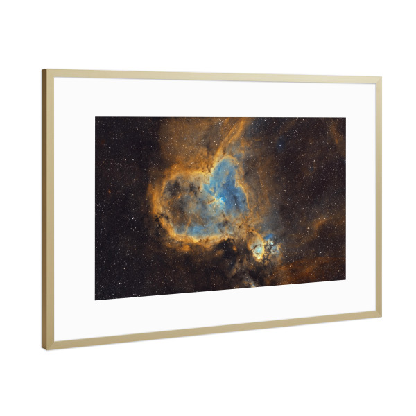 Poster mit Rahmen Gold "Herznebel in HSO" artboxONE - Galaxy