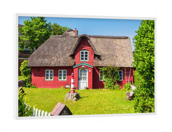 Poster mit weißem Rahmen "Haus in Norddorf" artboxONE - Reise,Architektur