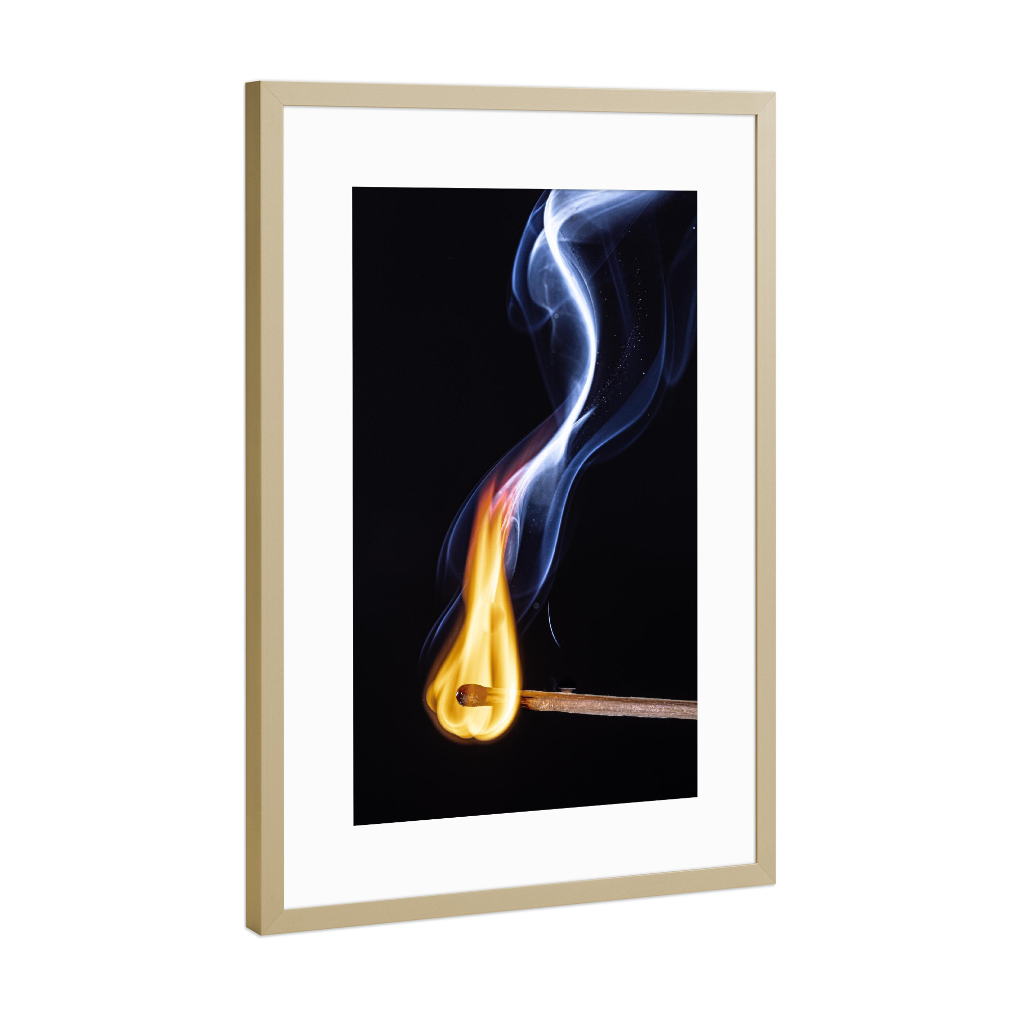Poster mit Rahmen Gold "Entflammt" artboxONE - Abstrakt - Feuer,Rauch,Flamme,Streichholz,Makro,Makrofotografie,Fire