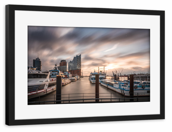 Poster mit Rahmen schwarz "Hamburg Hafencity" artboxONE - Städte / Hamburg,Architektur