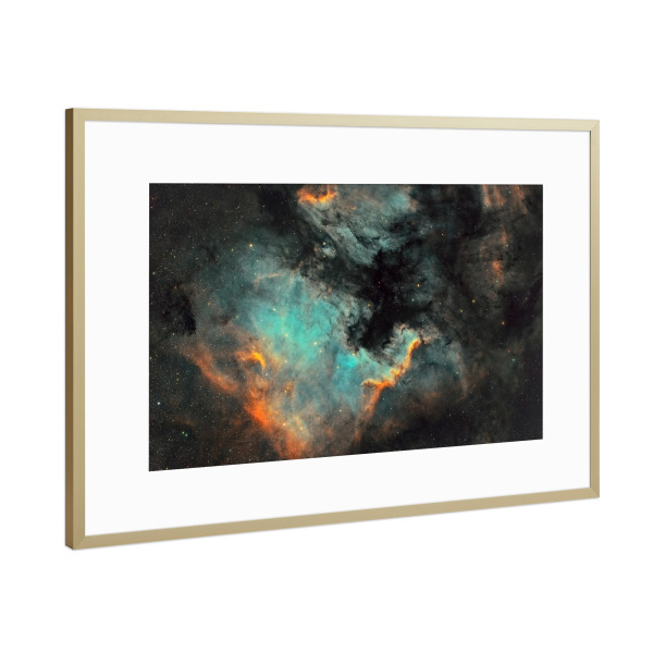 Poster mit Rahmen Gold "Nordamerikanebel in HSO" artboxONE - Galaxy