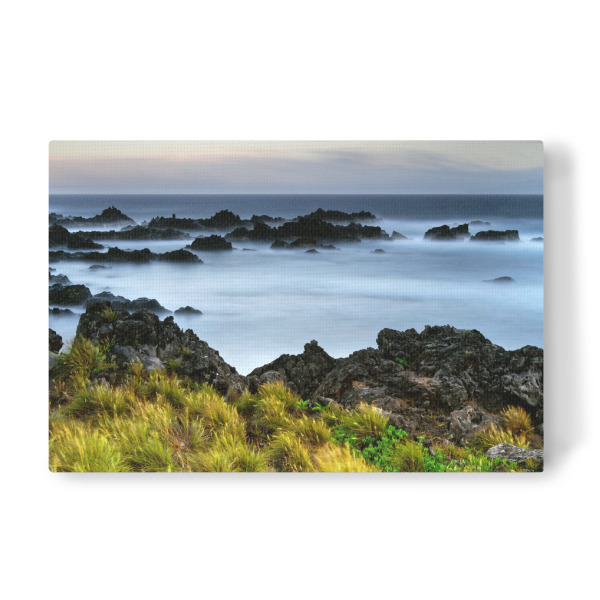 Leinwandbild "Felsenstrand bei kräftigem Wind" artboxONE - Natur,Reise,Reise / Strand und Meer