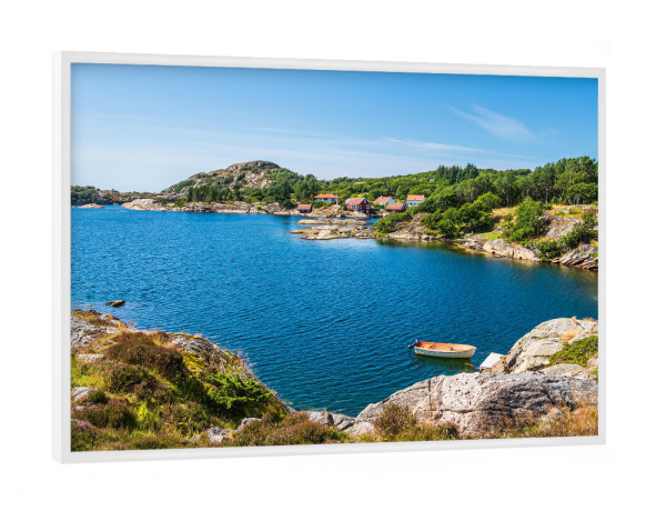 Poster mit weißem Rahmen "Boot, Wasser und Felsen" artboxONE - Natur,Reise,Reise / Strand und Meer,Reise / Länder