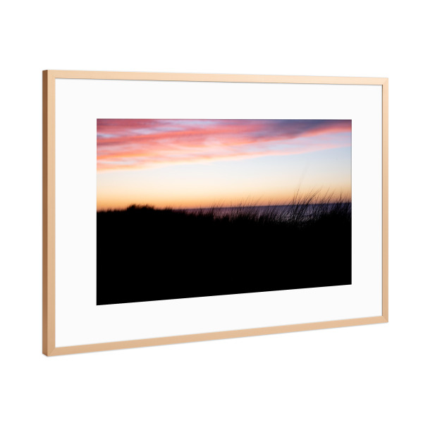 Poster mit Rahmen Kupfer "Dünen zur Goldenen Stunde am Meer" artboxONE - Natur,Reise,Reise / Strand und Meer