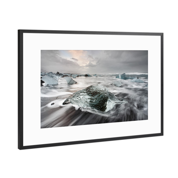 Poster mit Rahmen Schwarz (Metallic) "Eis und Brandung" artboxONE - Natur,Reise,Reise / Strand und Meer