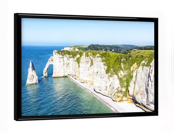 Poster mit schwarzem Rahmen "Etretat Cliffs And Beach" artboxONE - Natur,Reise,Reise / Strand und Meer,Reise / Länder
