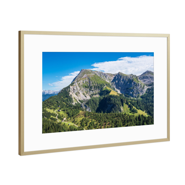 Poster mit Rahmen Gold "Bäume, Berg und Himmel" artboxONE - Natur,Reise