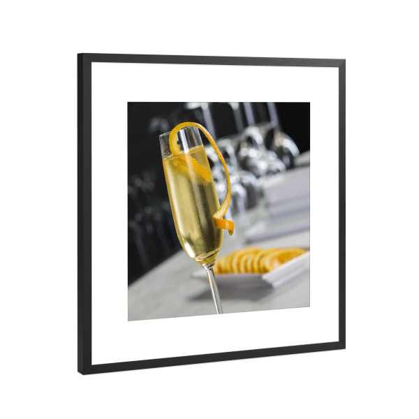 Poster mit Rahmen Schwarz (Metallic) "Sekt Orange" artboxONE - Essen & Trinken / Alkohol