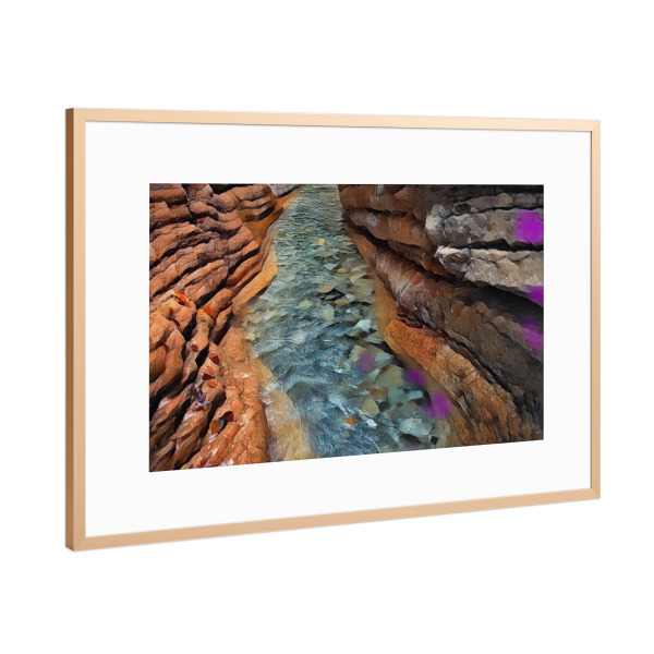 Poster mit Rahmen Kupfer "Das klare Wasser in der Schlucht" artboxONE - Natur,Abstrakt