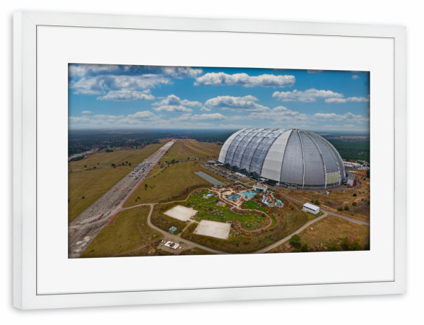 Poster mit Rahmen weiß "Tropische Insel - Ostseite Pano" artboxONE - Städte,Städte / Berlin,Reise,Architektur,Reise / Länder