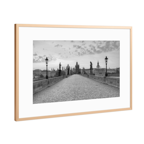 Poster mit Rahmen Kupfer "Karlsbrücke Prag schwarz-weiß" artboxONE - Reise,Architektur,Städte / Prag