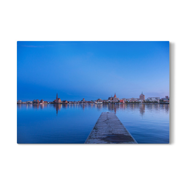 Galerie-Print "Steg, Warnow, Blaue Stunde" 30x20 cm artboxONE