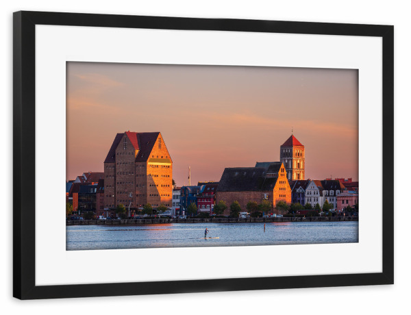 Poster mit Rahmen schwarz "Stand-Up Paddler" artboxONE - Natur,Reise,Architektur,Städte / Weitere