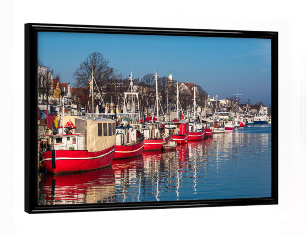 Poster mit schwarzem Rahmen "Alter Strom und Boote" artboxONE - Natur,Reise,Architektur,Reise / Strand und Meer