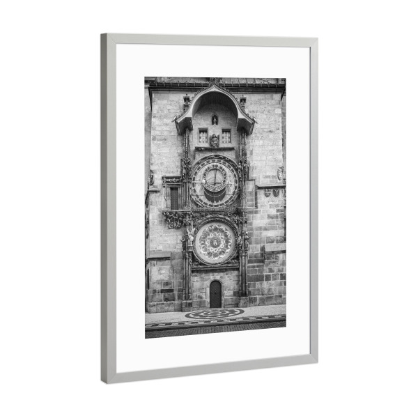 Poster mit Rahmen Silber "Prager Rathausuhr schwarz-weiß" artboxONE - Reise,Architektur,Städte / Prag