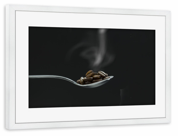 Poster mit Rahmen weiß "Kaffeearoma" artboxONE - Essen & Trinken - Kaffee,Espresso,Trinken,Aroma,Genuss,Bar,Restaurant,Hieß,Bohnen,Kaffeebohnen,Löffel