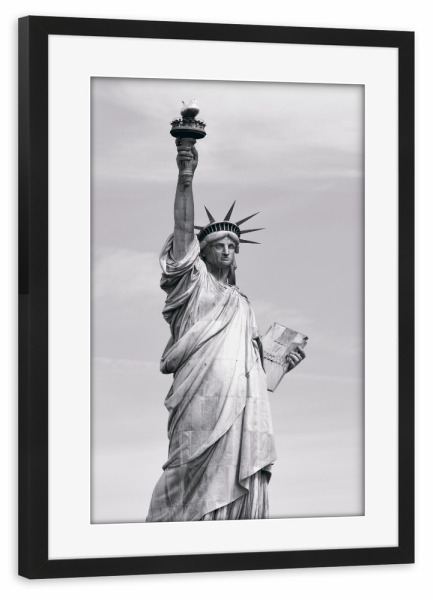 Poster mit Rahmen schwarz "Die Freiheitsstatue in sw" artboxONE - Städte / New York,Reise,Schwarzweiß,Reise / Länder