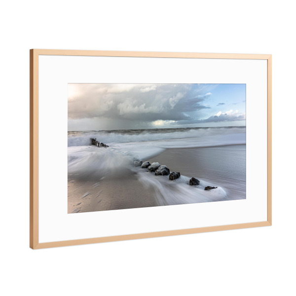 Poster mit Rahmen Kupfer "Weiche Wellen auf Sylt" artboxONE - Reise / Strand und Meer