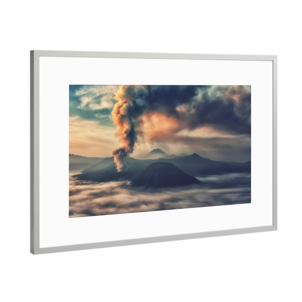 Poster mit Rahmen Silber "Activity in Mt Bromo" artboxONE - Natur,Reise,Reise / Asien,Reise / Länder