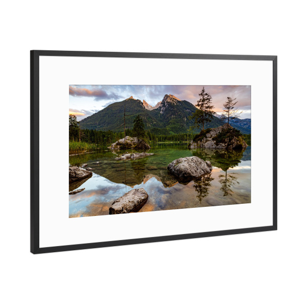 Poster mit Rahmen Schwarz (Metallic) "Der Hintersee bei Ramsau" artboxONE - Natur,Reise