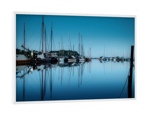 Poster mit weißem Rahmen "Stille im Hafen" artboxONE - Natur,Reise,Reise / Länder