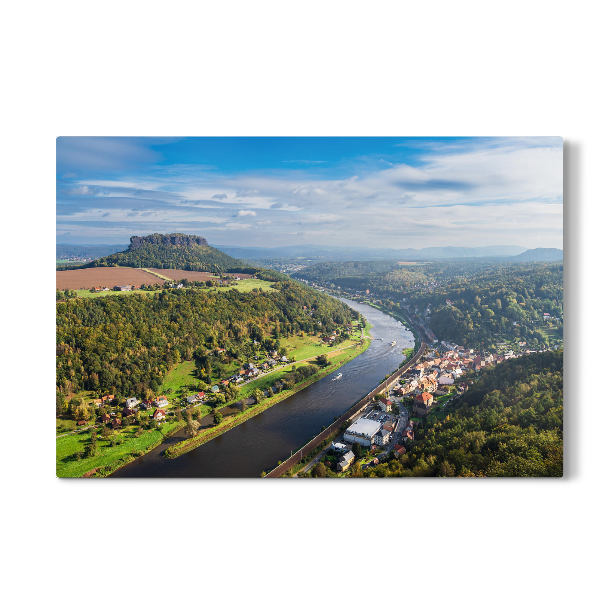Galerie-Print "Elbe, Felsen und Stadt" 30x20 cm artboxONE