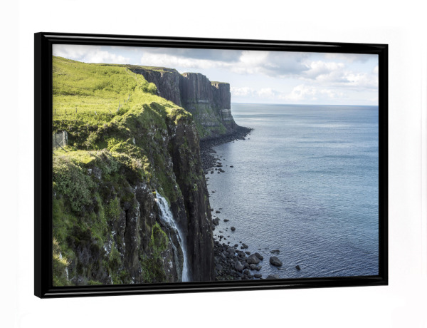 Poster mit schwarzem Rahmen "Kilt Rock auf Skye" artboxONE - Natur,Reise,Reise / Länder
