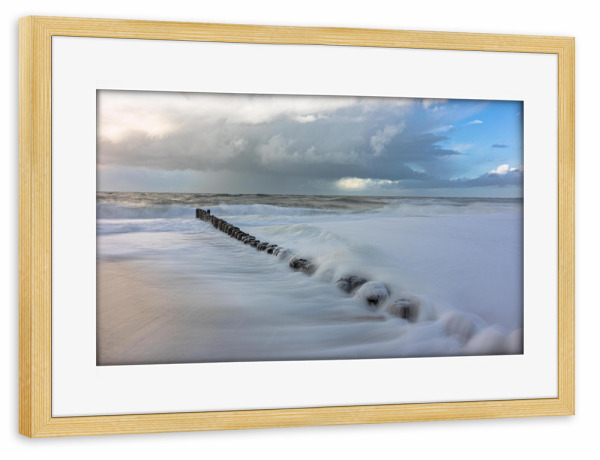 Poster mit Rahmen kiefer "Sylt - Buhnen am Meer" artboxONE - Natur,Reise / Strand und Meer