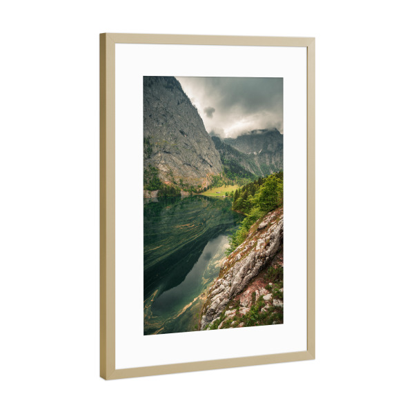 Poster mit Rahmen Gold "Bergsee - Obersee" artboxONE - Natur