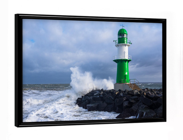 Poster mit schwarzem Rahmen "Wellen an der Westmole" artboxONE - Natur,Reise,Architektur,Reise / Strand und Meer