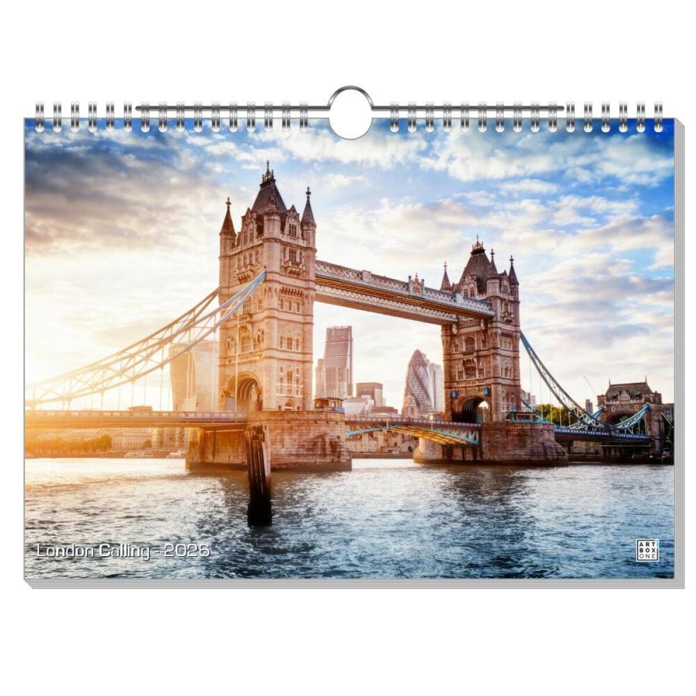 artboxONE Wandkalender A4 2026 London Calling London