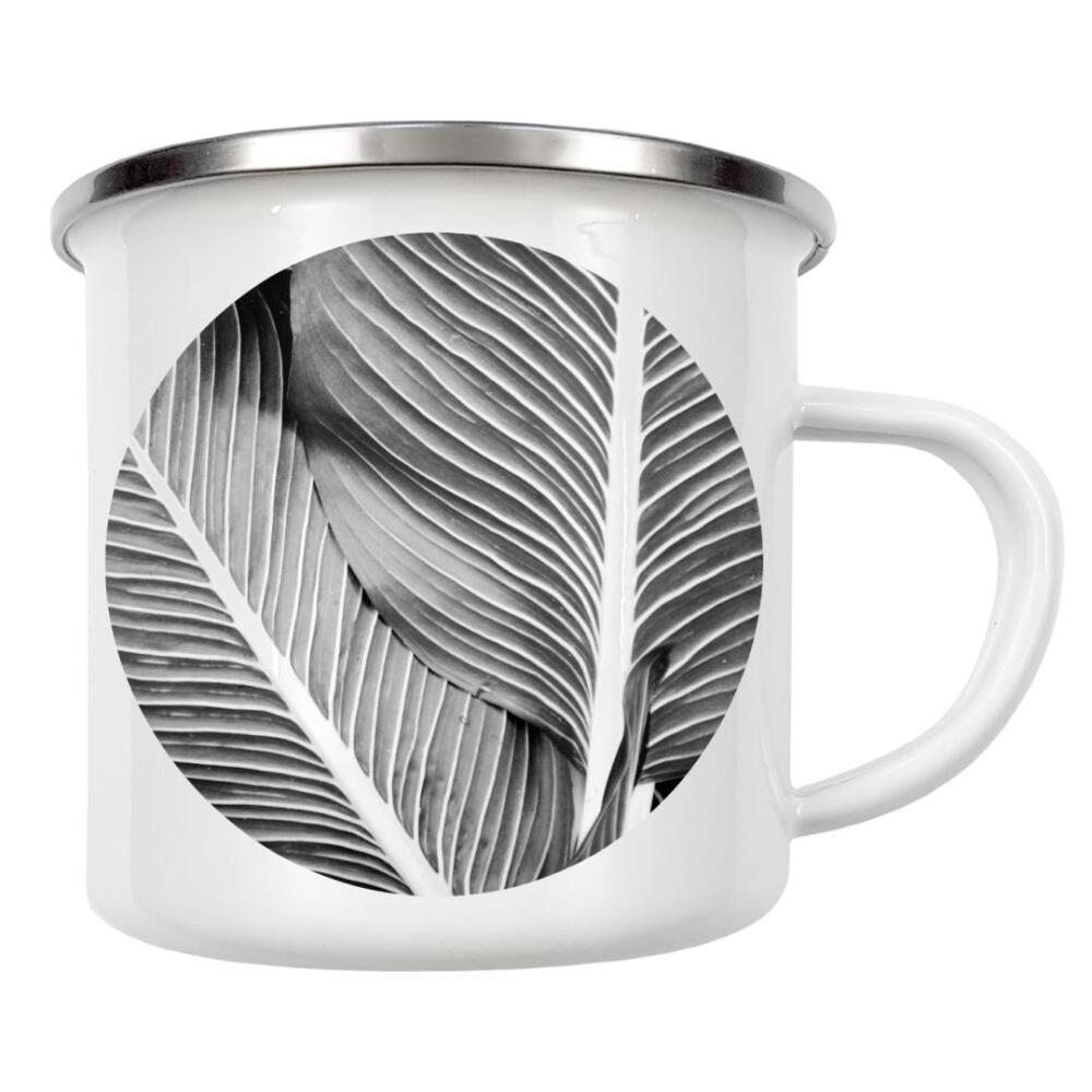 Emaille Tasse "Tropical Leaves" artboxONE - Natur,Abstrakt,Schwarzweiß,Geometrie - Tropische blätter,Tropisch,Palmen,Urlaub,Tropisch,Bäume,Baum