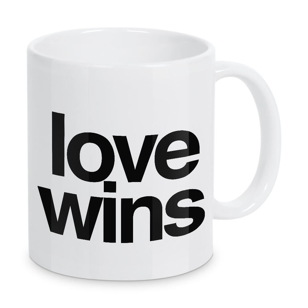 Tasse "Love wins" artboxONE - Typografie,Schwarzweiß,Liebe