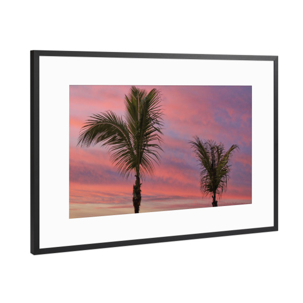 Poster mit Rahmen Schwarz (Metallic) "Palmen vorm Sonnenuntergang-Himmel" artboxONE - Natur,Reise,Reise / Strand und Meer,Reise / Länder