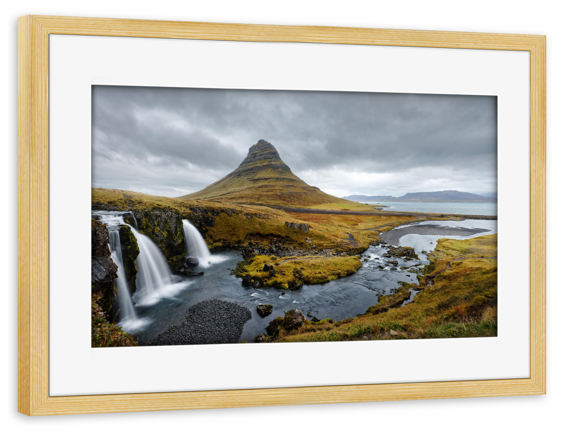 Poster mit Rahmen kiefer "Island - Kirkjufell" artboxONE - Natur,Reise,Reise / Strand und Meer