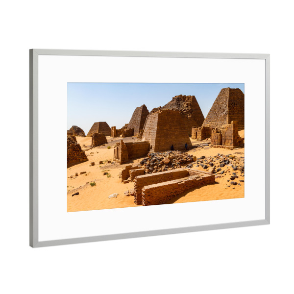 Poster mit Rahmen Silber "Pyramiden im Sudan" artboxONE - Architektur,Reise / Afrika