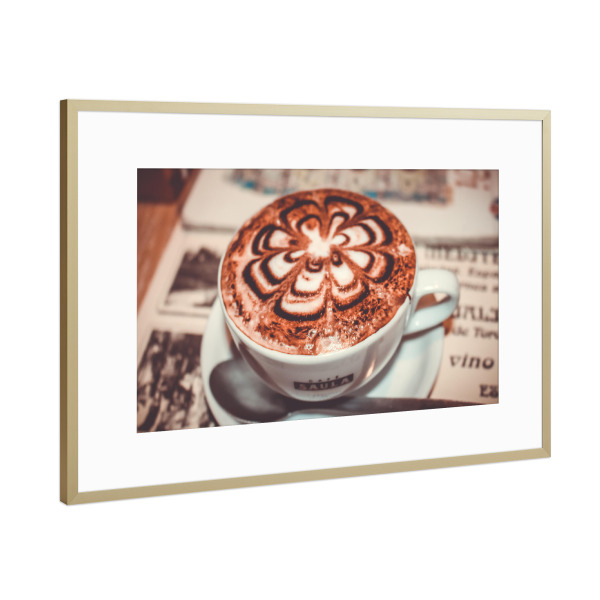 Poster mit Rahmen Gold "Coffee Time in Rome" artboxONE - Essen & Trinken - Cappuccino,Kaffee,Tasse,Zeitung,Rom,Nostalgie,Cafe,Trinken