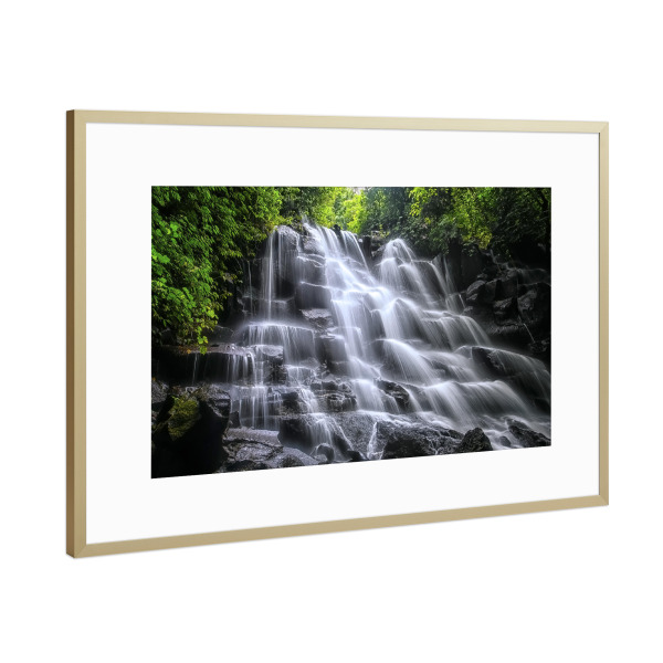 Poster mit Rahmen Gold "Waterfall in Bali" artboxONE - Natur,Reise,Reise / Asien,Reise / Länder