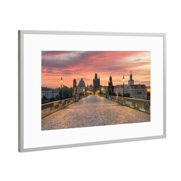 Poster mit Rahmen Silber "Karlsbrücke Prag am Morgen" artboxONE - Reise,Reise / Länder,Städte / Prag