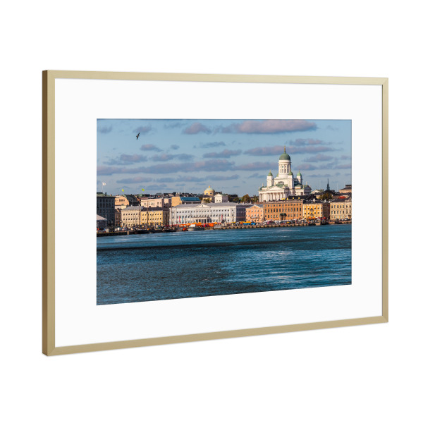 Poster mit Rahmen Gold "Helsinki Skyline, Finland" artboxONE - Städte - Helsinki,Finland,Skyline,Nordic,Architecture,Sea,Baltic,Waterfront,Finnish