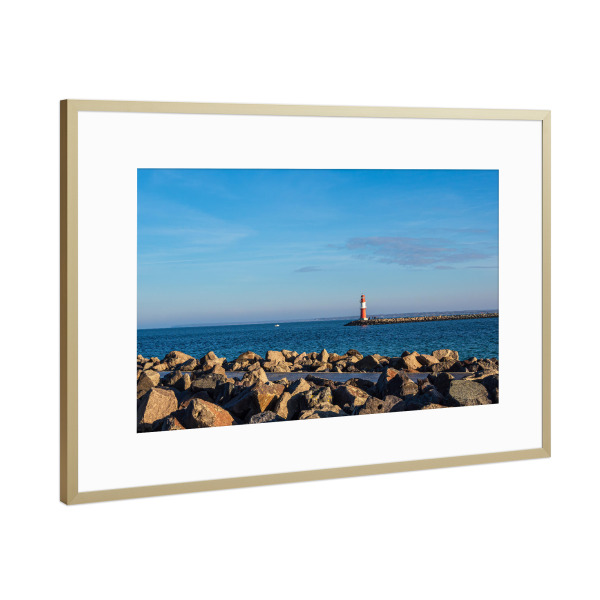 Poster mit Rahmen Gold "Mole, Ostsee, Molenturm" artboxONE - Natur,Reise,Architektur,Reise / Strand und Meer