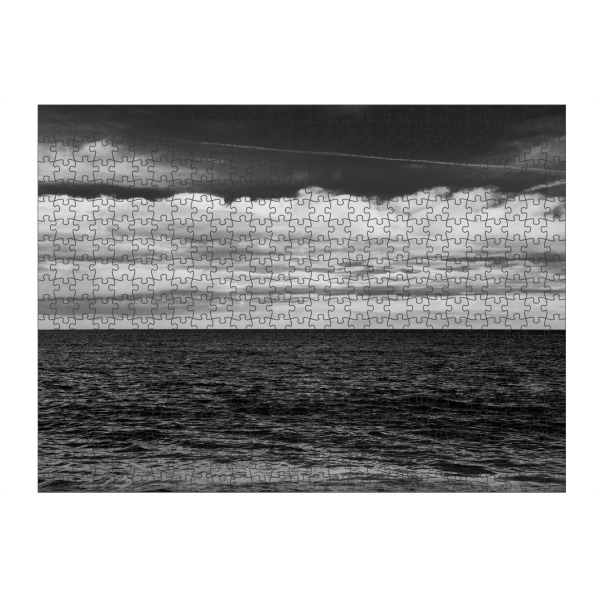 artboxONE Puzzle "Regen kommt" artboxONE - Natur,Reise,Schwarzweiß - Meer,Himmel,Wolken,Schwarz,Weiß,Schwarz-weiß - Bild meer