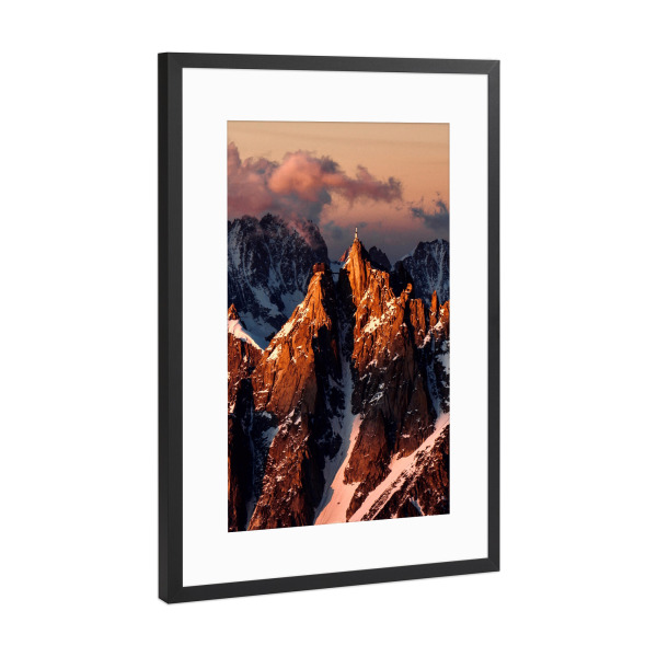 Poster mit Rahmen Schwarz (Metallic) "Aiguille du Midi am Abend" artboxONE - Natur,Reise