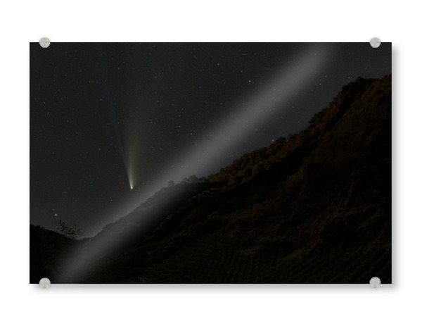 Acrylglasbild "Komet Neowise" artboxONE - Natur,Galaxy - Komet,Universum,Astro,Astronomie,Weltall,Weltraum,Sterne
