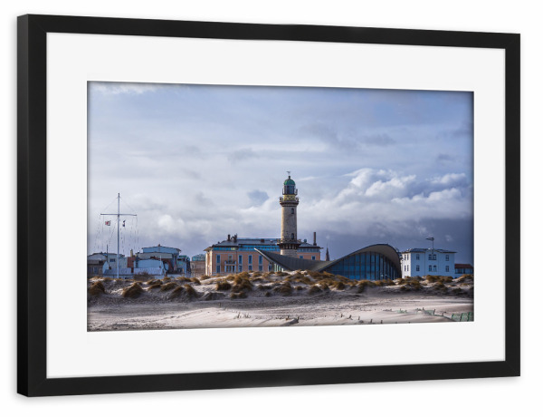 Poster mit Rahmen schwarz "Teepott, Leuchtturm und Strand" artboxONE - Natur,Reise,Architektur,Reise / Strand und Meer