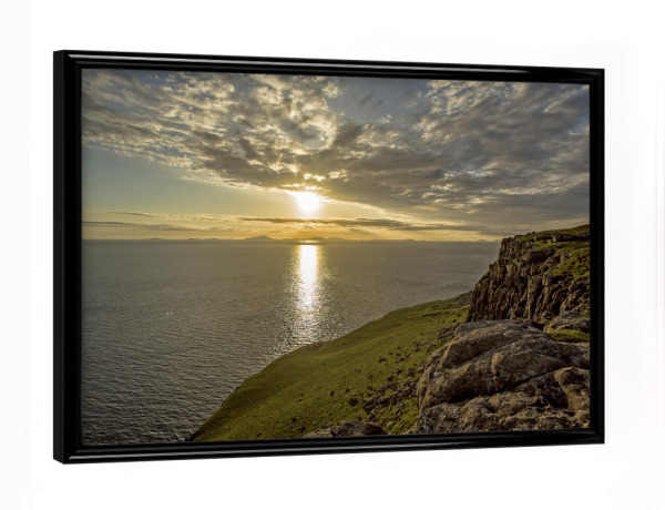 Poster mit schwarzem Rahmen "Sonnenuntergang am Neist Point" artboxONE - Natur,Reise / Strand und Meer,Reise / Länder