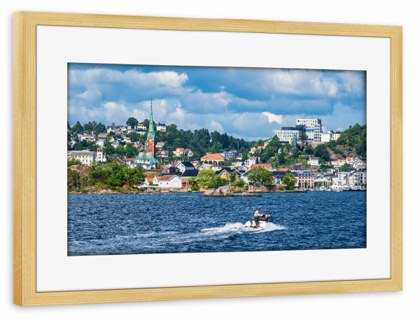 Poster mit Rahmen kiefer "Wasser, Boot, Arendal" artboxONE - Natur,Reise,Architektur,Reise / Strand und Meer,Reise / Länder