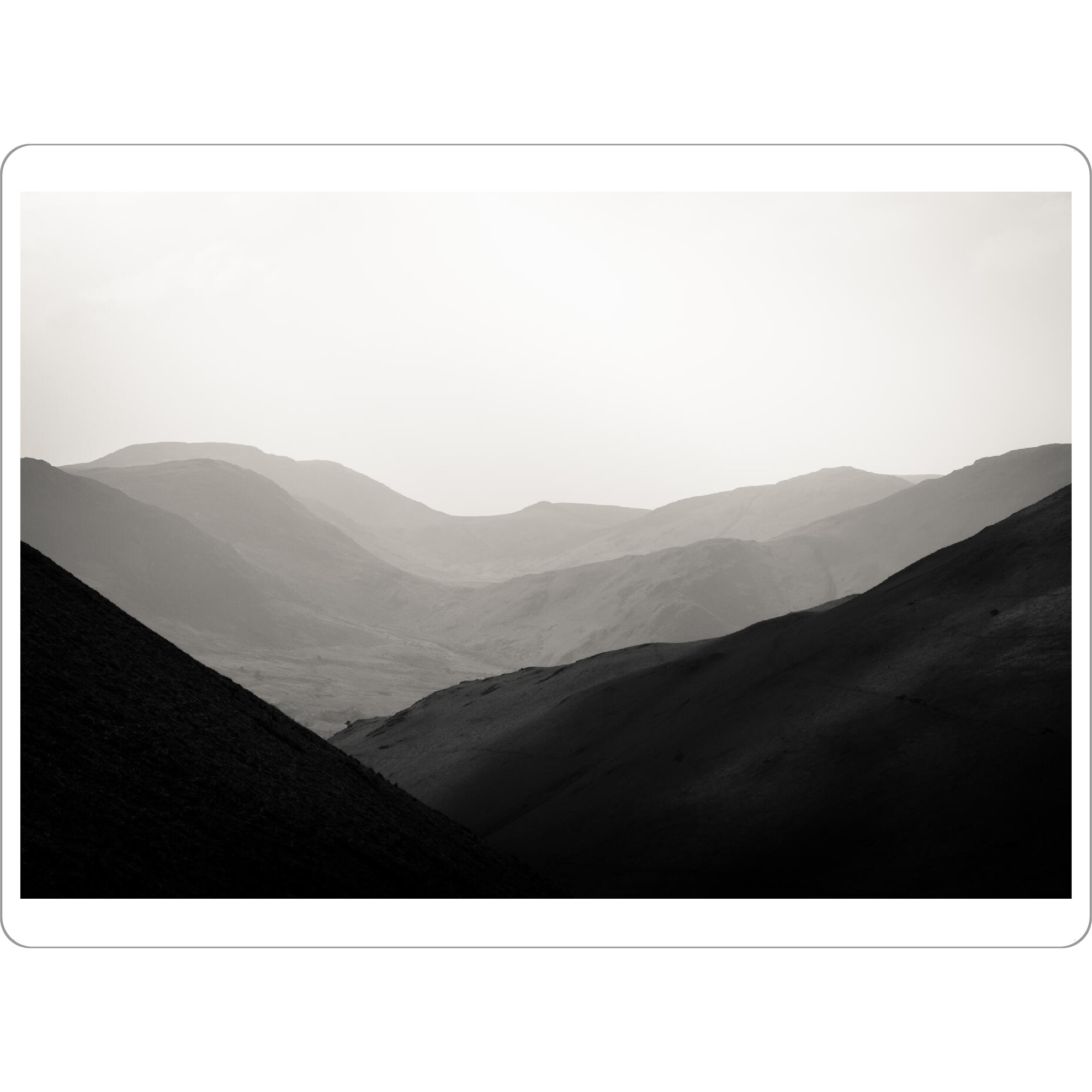 Tischset "Farblose Bergwelt" artboxONE - Natur,Reise,Abstrakt,Schwarzweiß,Reise / Länder - Schwarzweiß,Landschaft,Fine art,Lake district,Moody,Berge