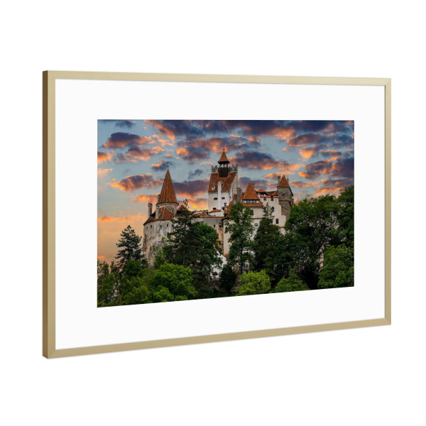 Poster mit Rahmen Gold "Schloss Bran in Rumänien" artboxONE - Städte,Natur,Reise,Architektur