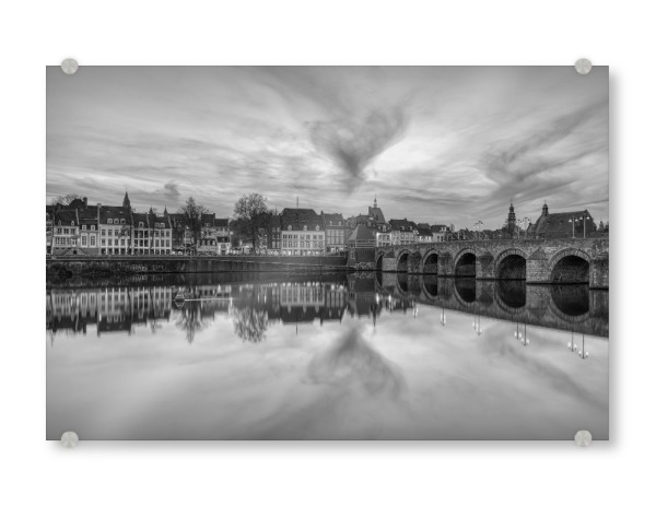 Acrylglasbild "Maastricht schwarz-weiß" artboxONE - Städte,Schwarzweiß,Reise / Länder